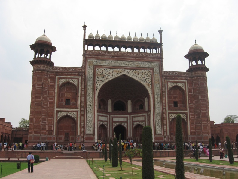Taj Mahal Gateway4.JPG